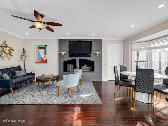 $725,000 | 2S386 Seneca Drive, Wheaton, IL 60189