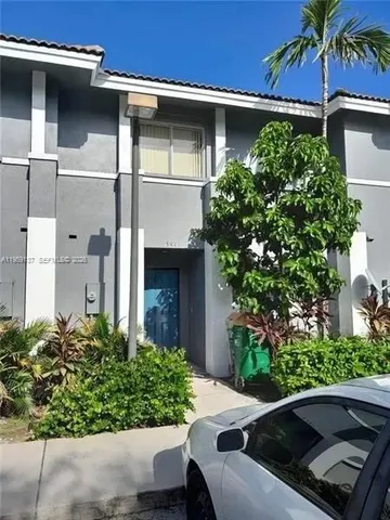 $2,600 | 5411 Southwest 41st Street, Unit 5411, Pembroke Park, FL 33023