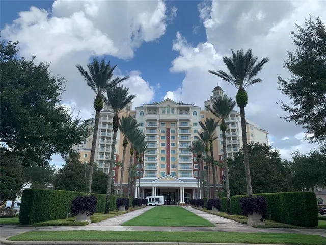 $389,900 | 1356 Centre Court Drive, Unit 202, Reunion, FL 34747