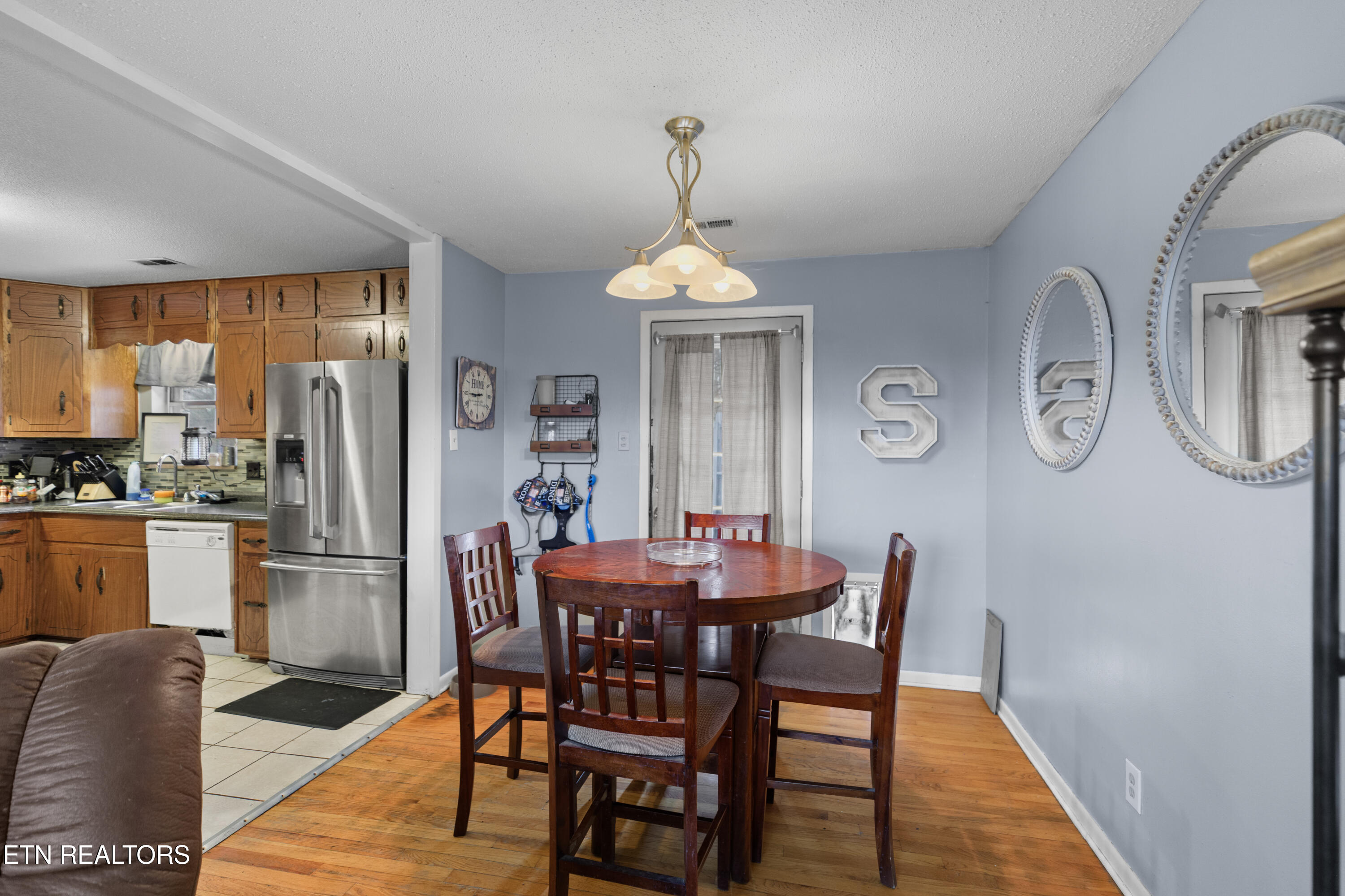 2205 Roundtree Road Knoxville, TN 37923 - Photo 7 of 14 020-2205RoundtreeRoad-Knoxville-TN-37923