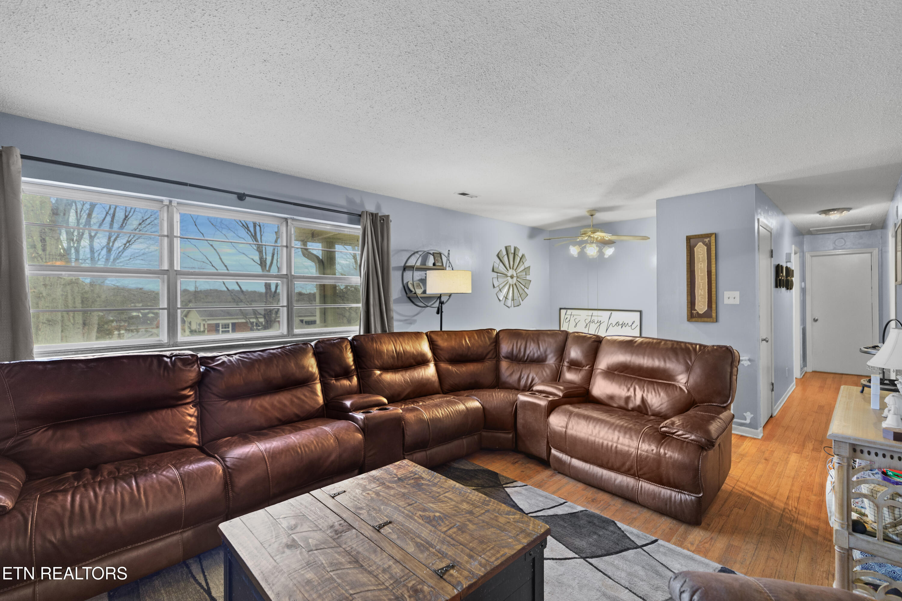 2205 Roundtree Road Knoxville, TN 37923 - Photo 9 of 14 025-2205RoundtreeRoad-Knoxville-TN-37923