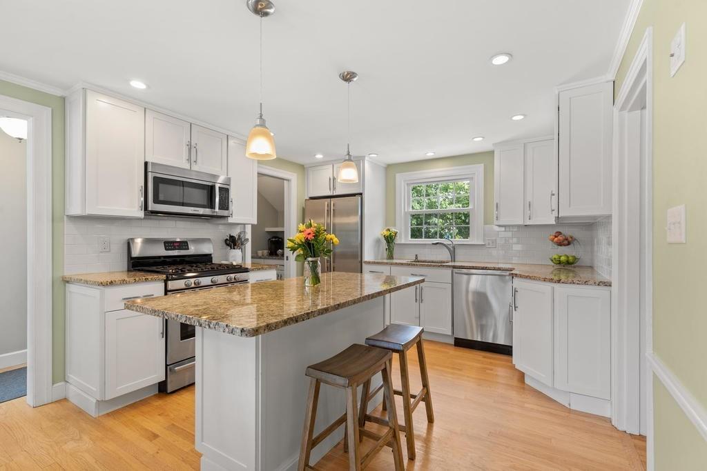 139 Oliver Road Belmont, MA 02478 - Photo 8 of 28 Gallery Image 8