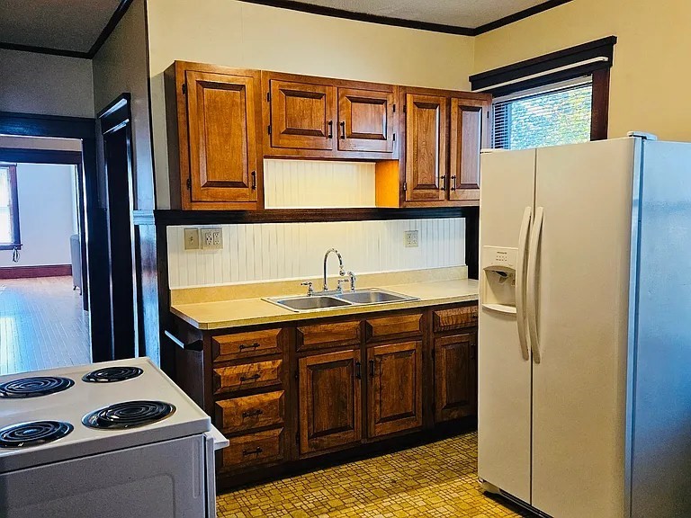 263-265 Silver Street, Unit 263 Greenfield, MA 01301 - Photo 2 of 23