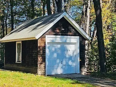 $2,100 | 263-265 Silver Street, Unit 263, Greenfield, MA 01301