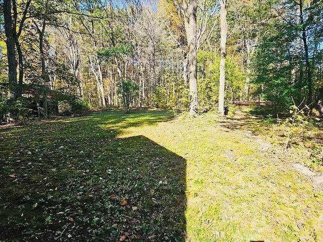 $2,100 | 263-265 Silver Street, Unit 263, Greenfield, MA 01301