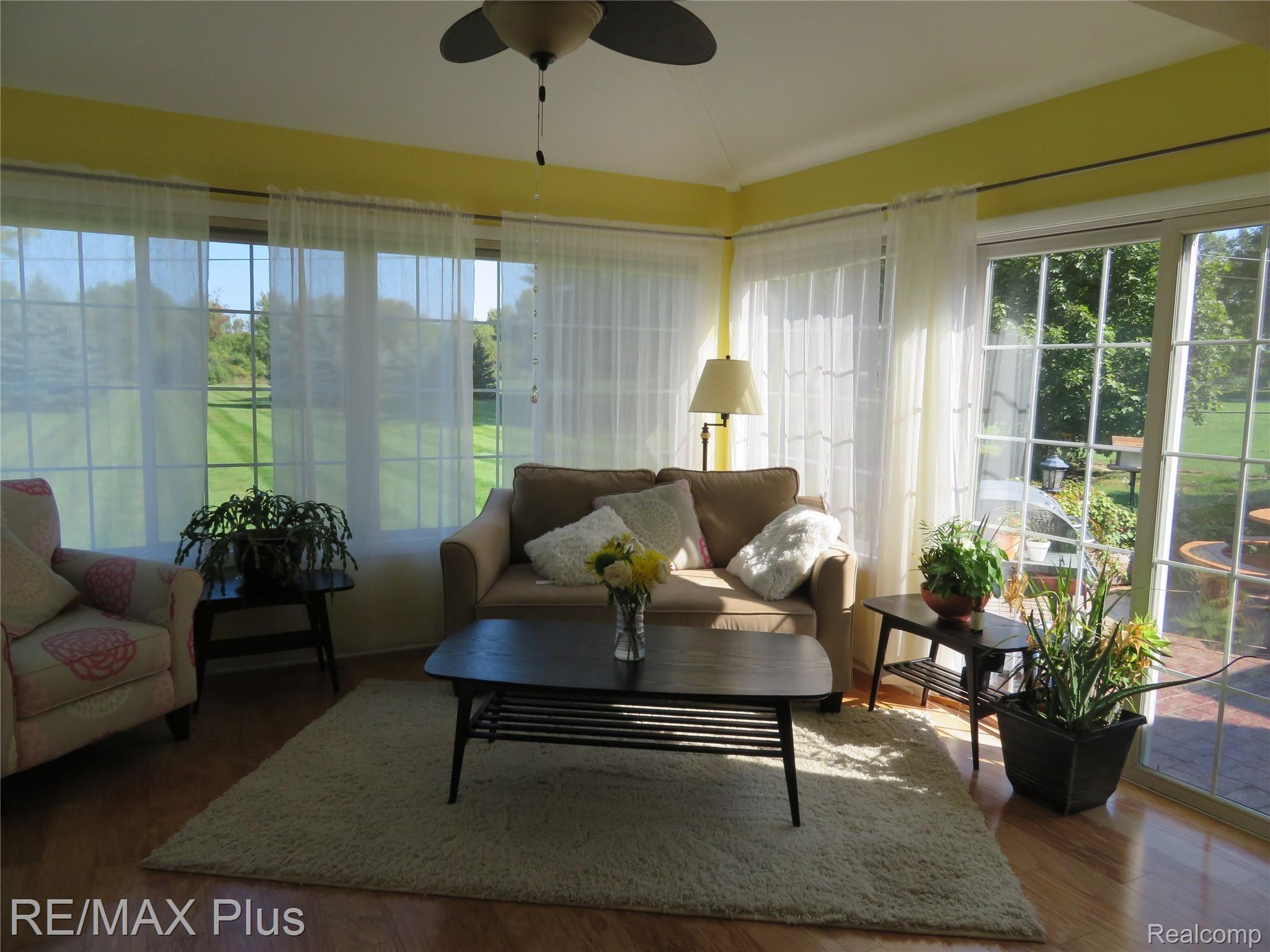 1068 Turrill Road Lapeer, MI 48446 - Photo 11 of 37 IMG_2158.JPG