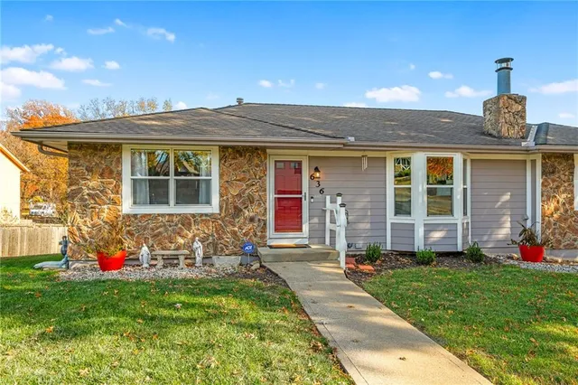 $380,000 | 636 East 108th Street, Kansas City, MO 64131