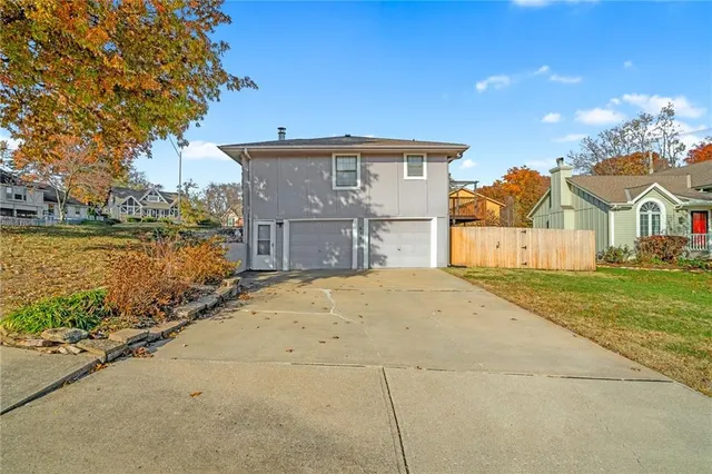$380,000 | 636 East 108th Street, Kansas City, MO 64131