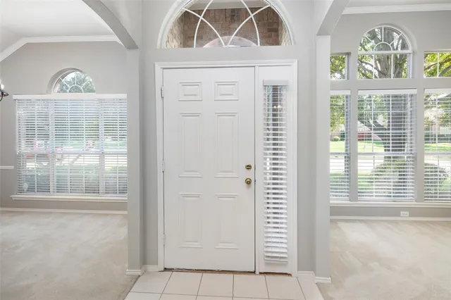 a view of front door with entryway