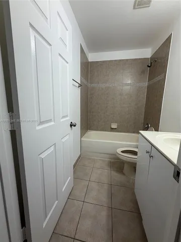 $2,575 | 1415 Northwest 34th Way, Unit 1415, Lauderhill, FL 33311