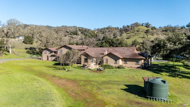 $2,300,000 | 4595-4601 Feliz Creek Road, Hopland, CA 95449