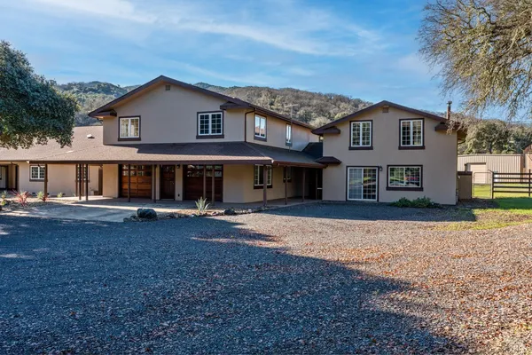 $2,300,000 | 4595-4601 Feliz Creek Road, Hopland, CA 95449