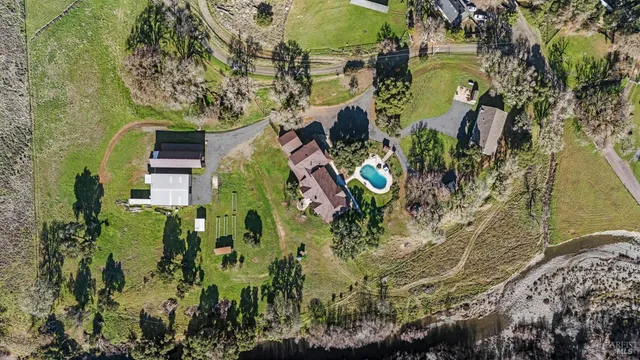 $2,300,000 | 4595-4601 Feliz Creek Road, Hopland, CA 95449