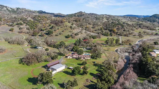 $2,300,000 | 4595-4601 Feliz Creek Road, Hopland, CA 95449