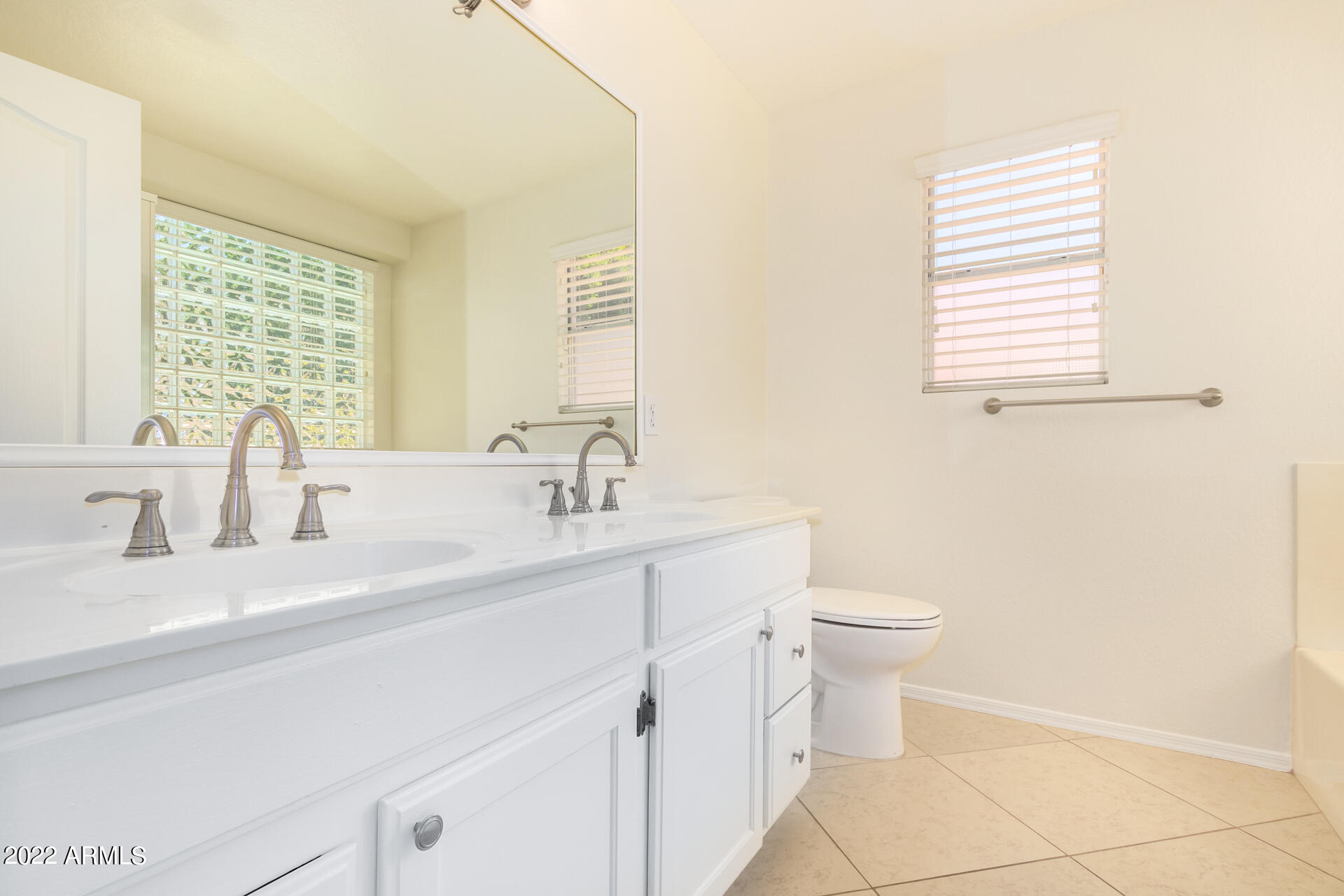 9924 West Burnett Road Peoria, AZ 85382 - Photo 14 of 24 16-Burnett