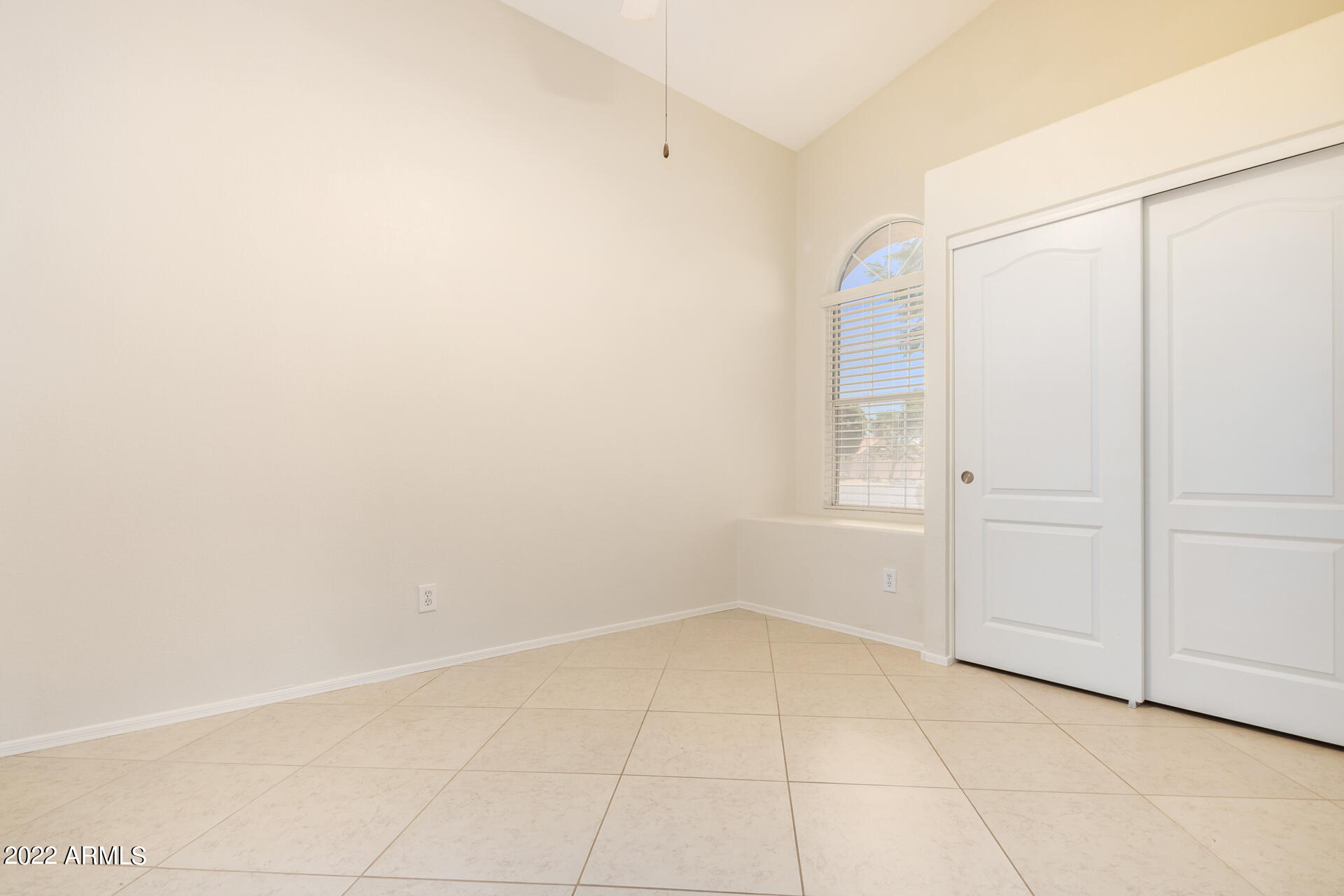 9924 West Burnett Road Peoria, AZ 85382 - Photo 18 of 24 a view of an empty room