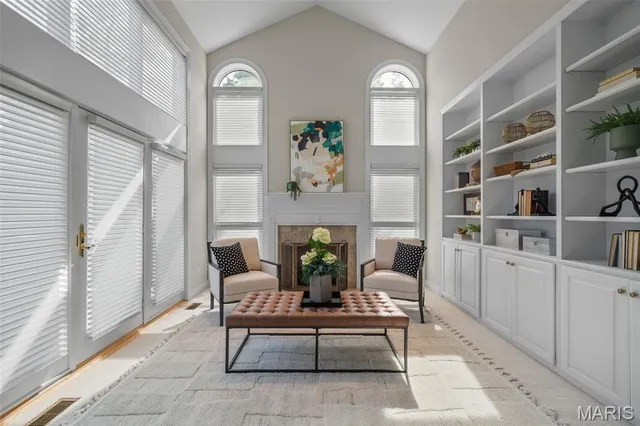 $1,425,000 | 17702 Horse Creek Court, Chesterfield, MO 63005