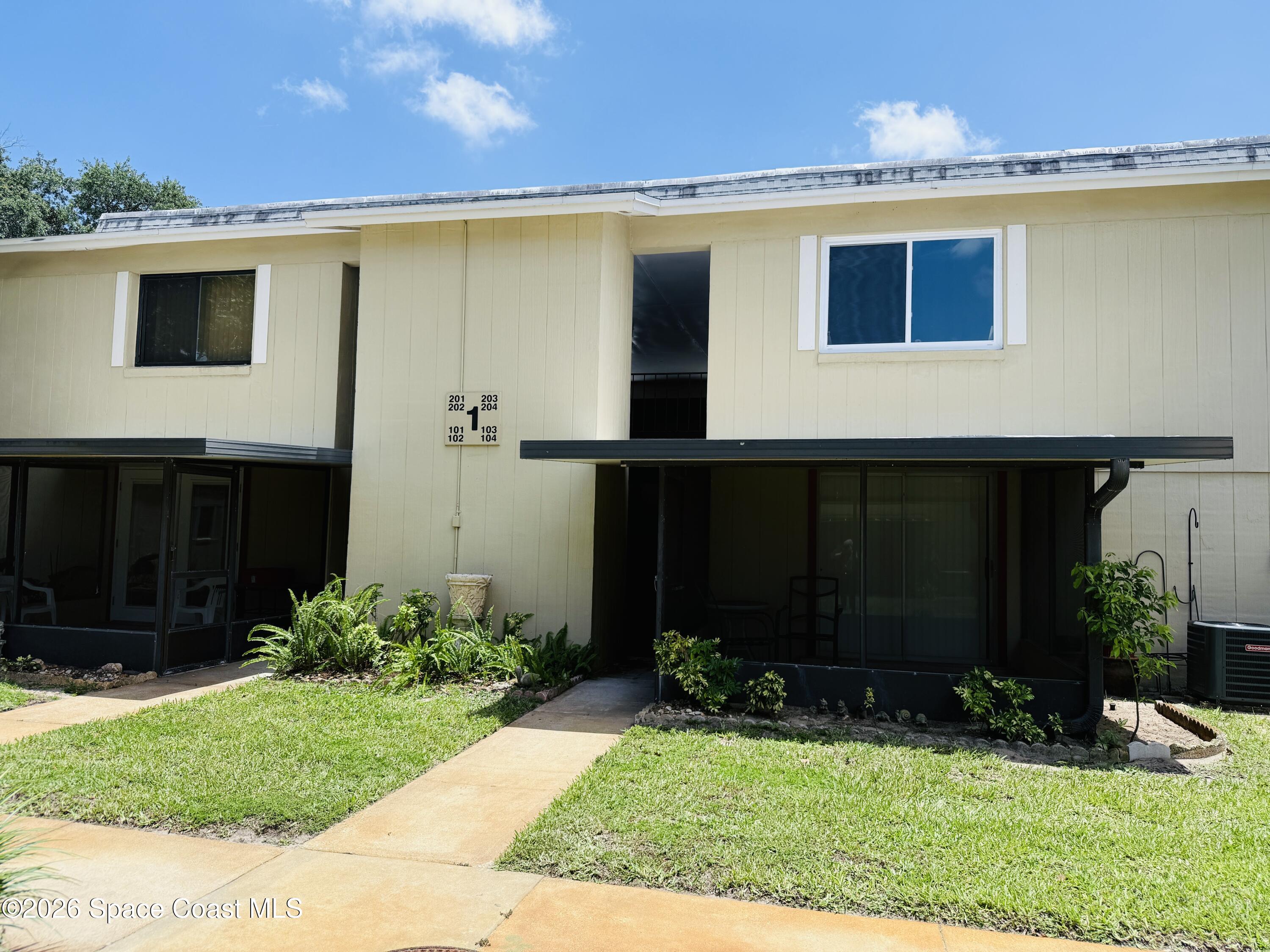 4304 London Town Road, Unit B201 Titusville, FL 32796 - Photo 2 of 23 IMG_3682