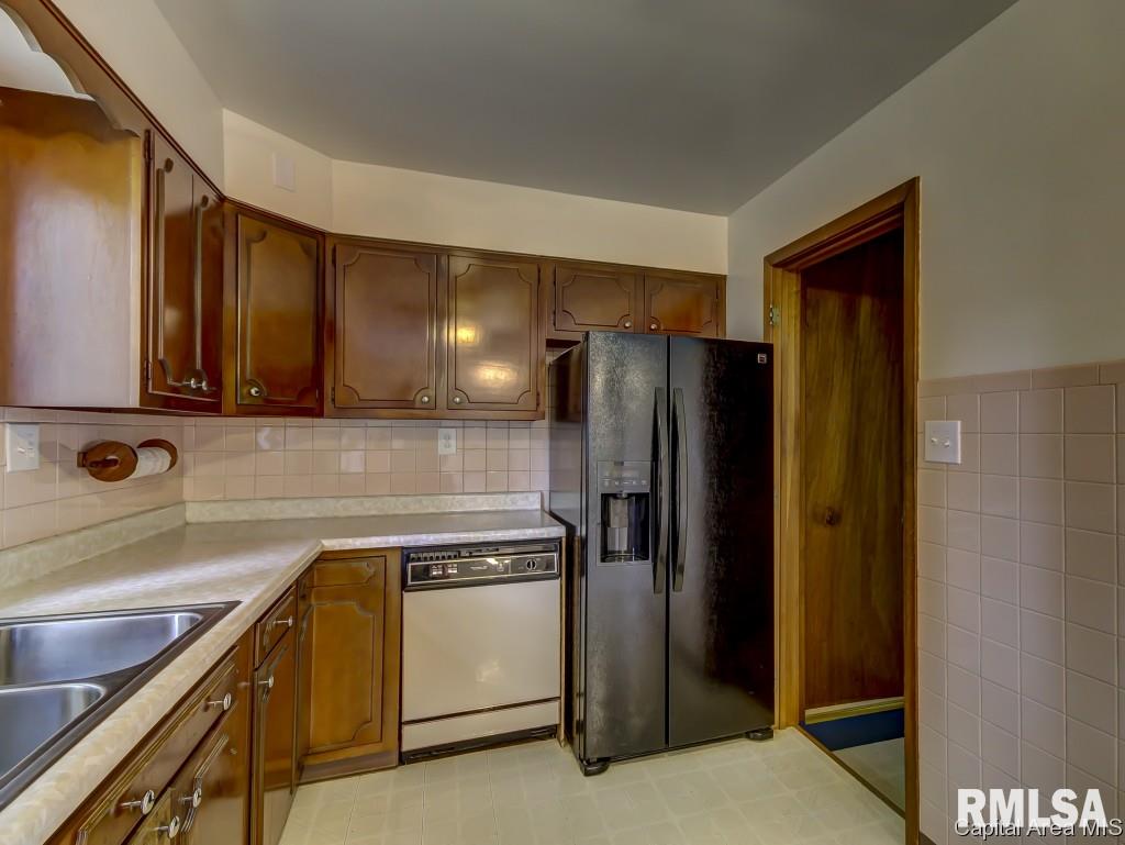 41 Pinto Drive Springfield, IL 62702 - Photo 9 of 36