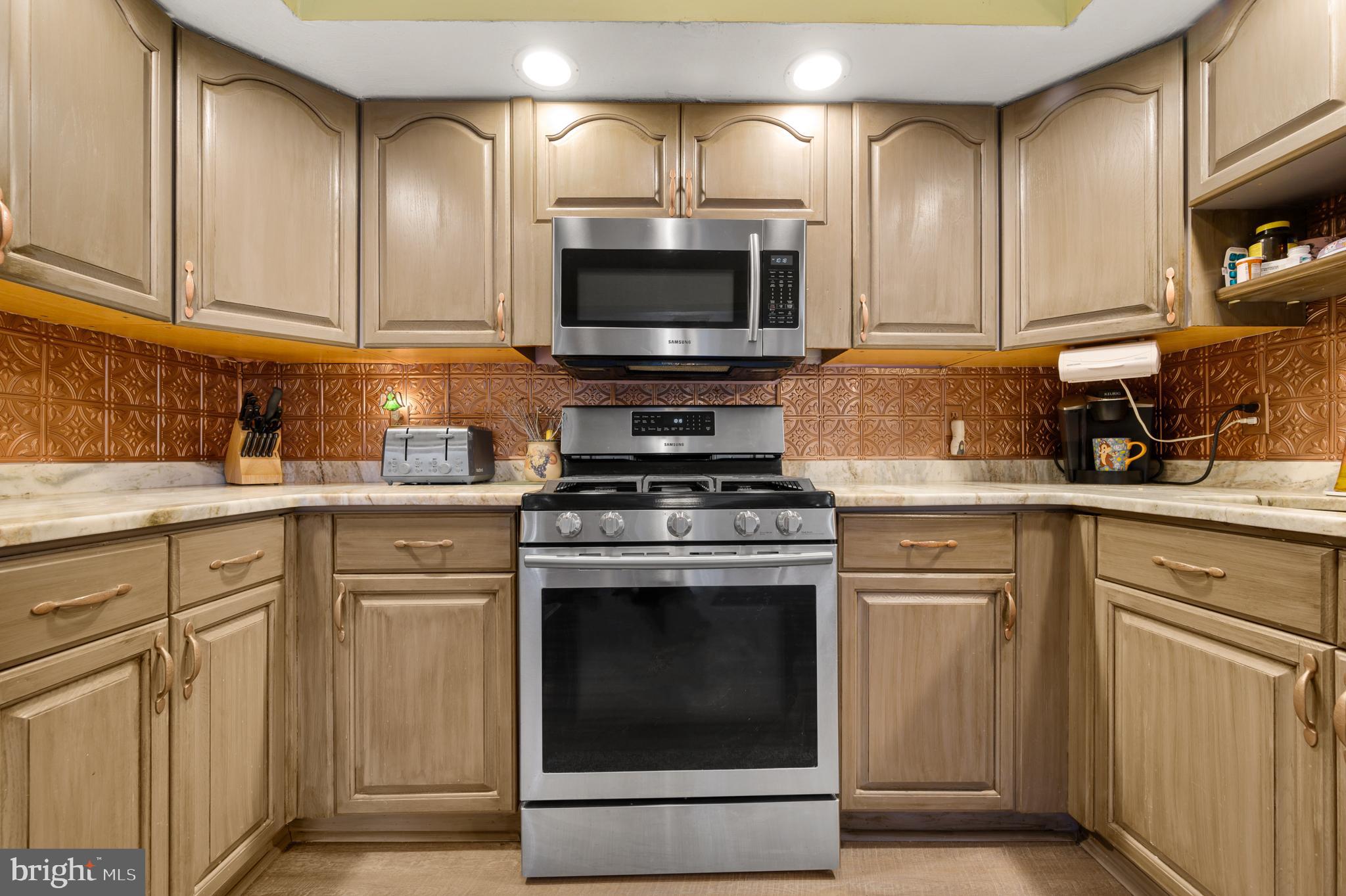 206 Devon Road Fairless Hills, PA 19030 - Photo 16 of 48 Gallery Image 16
