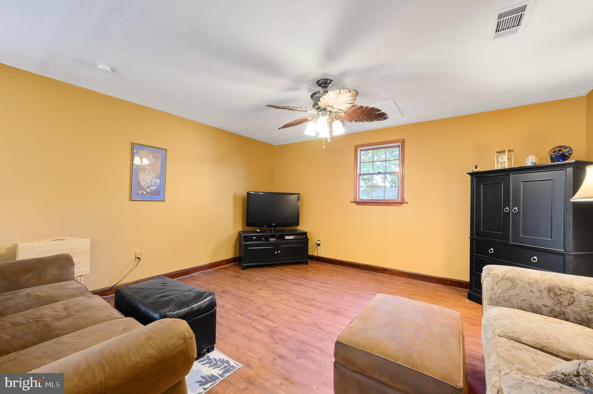 206 Devon Road Fairless Hills, PA 19030 - Photo 17 of 48 Gallery Image 17