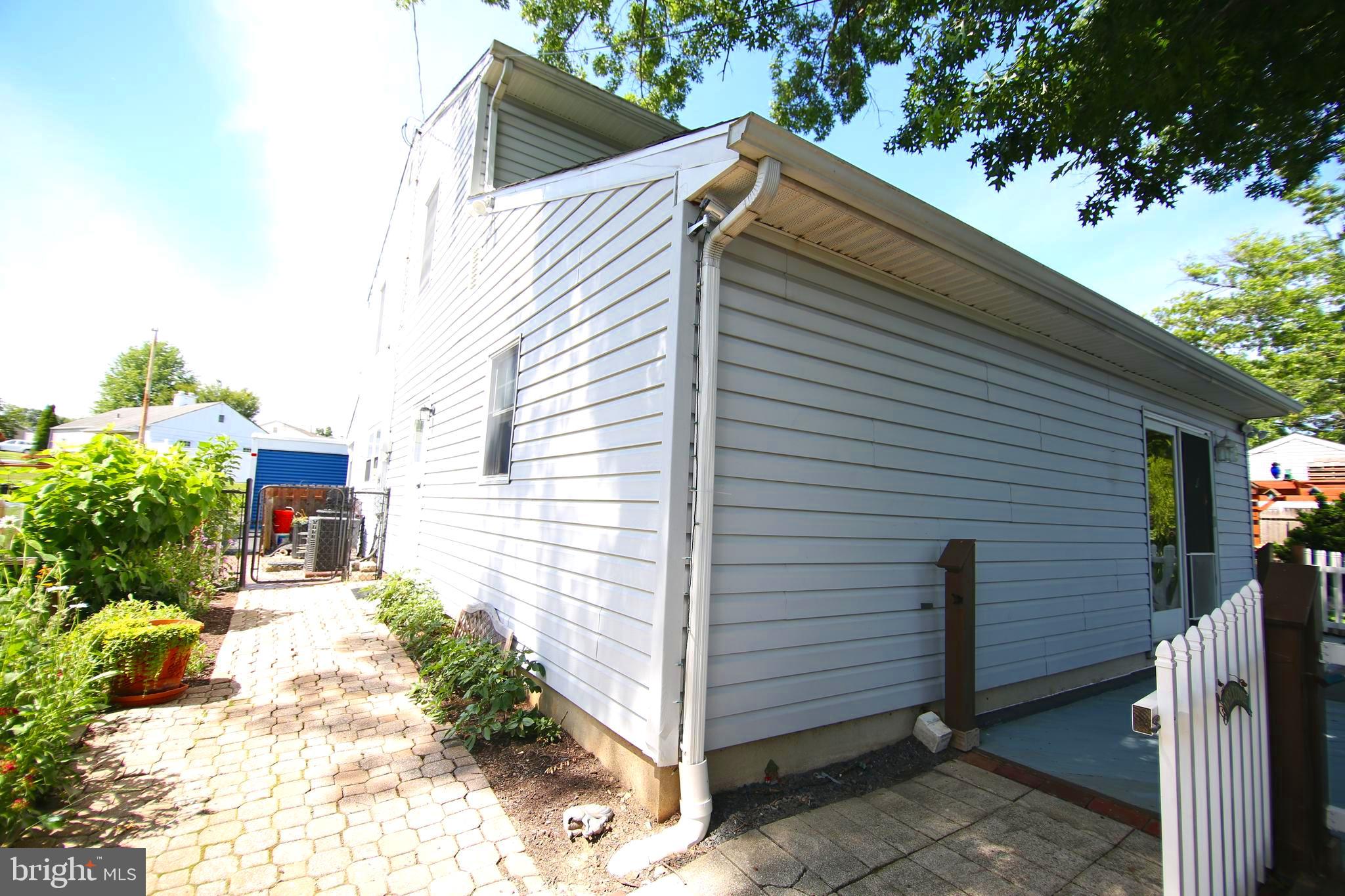 206 Devon Road Fairless Hills, PA 19030 - Photo 8 of 48 Gallery Image 8