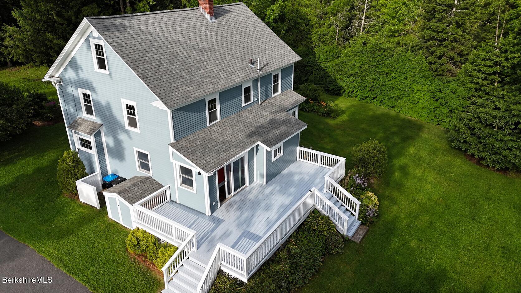 39 Cascade Street Pittsfield, MA 01201 - Photo 2 of 86 55e68f73-8ebf-475a-94ee-b7a7311d79ac