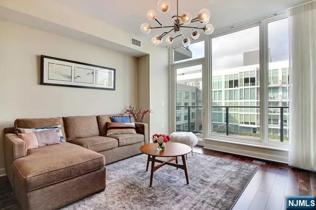 $1,499,000 | 1200 Ave At Port Imperial, Unit 504, Weehawken, NJ 07086