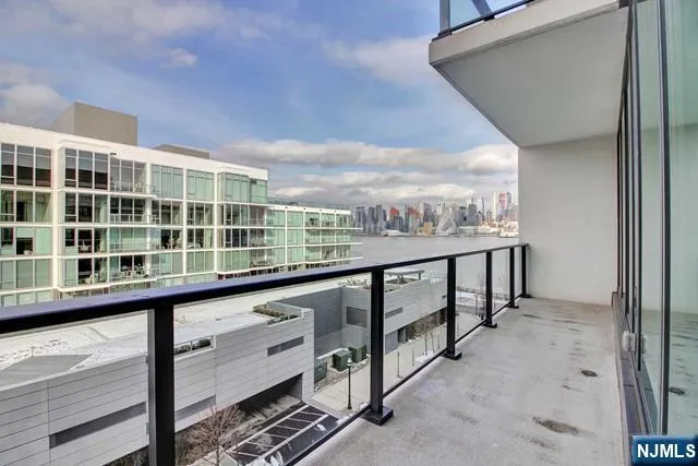 $1,499,000 | 1200 Ave At Port Imperial, Unit 504, Weehawken, NJ 07086