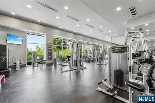 $1,499,000 | 1200 Ave At Port Imperial, Unit 504, Weehawken, NJ 07086