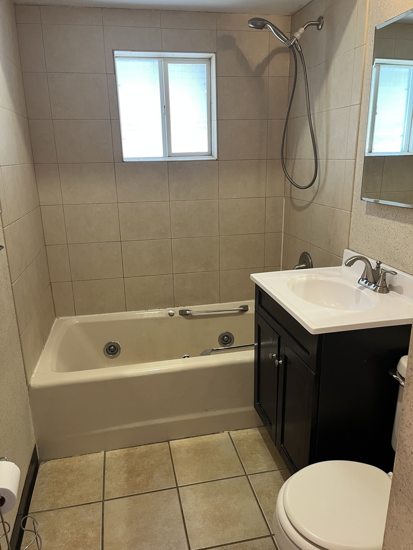 14340 Kilpatrick Avenue Midlothian, IL 60445 - Photo 5 of 13