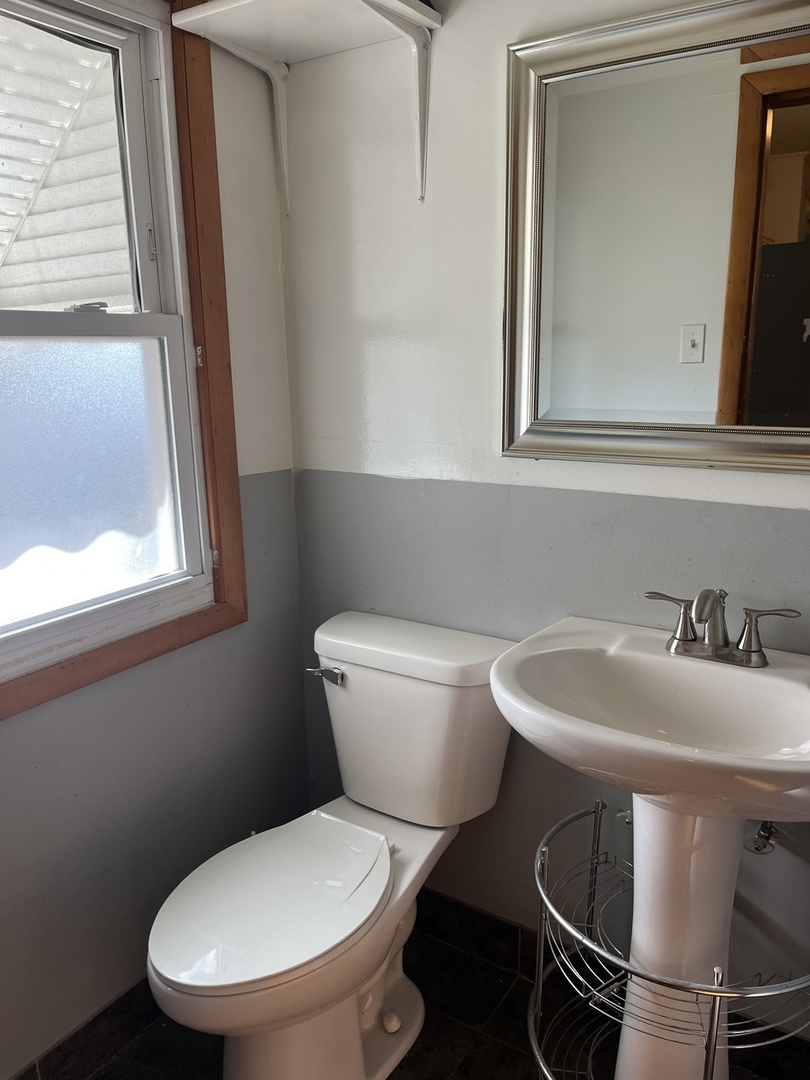 14340 Kilpatrick Avenue Midlothian, IL 60445 - Photo 8 of 13