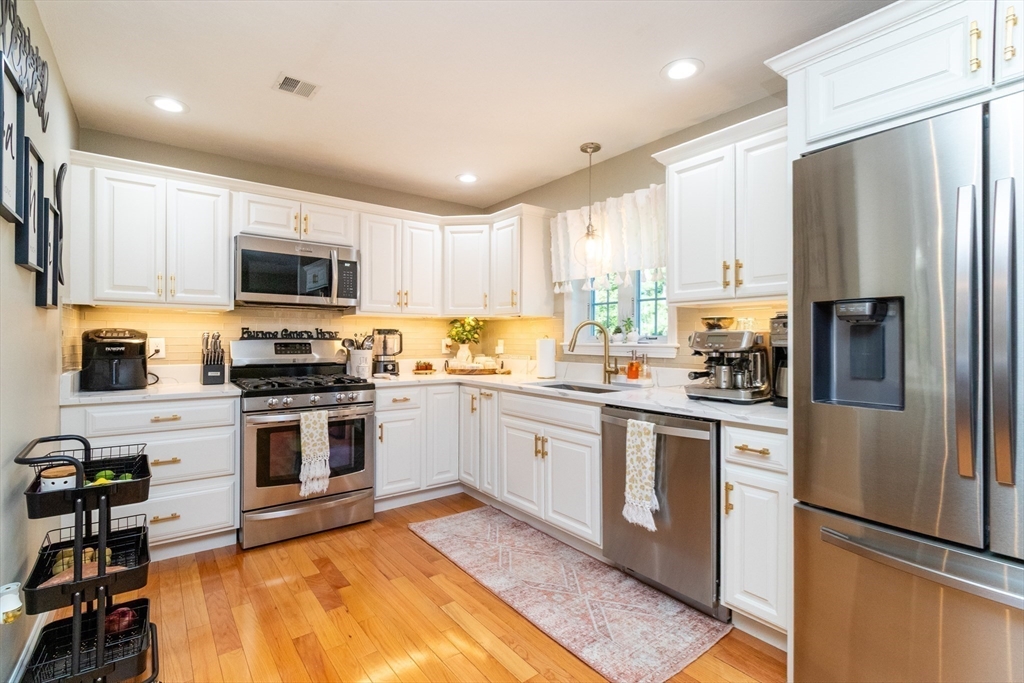 44 Brookside Drive, Unit 44 Hanson, MA 02341 - Photo 8 of 36