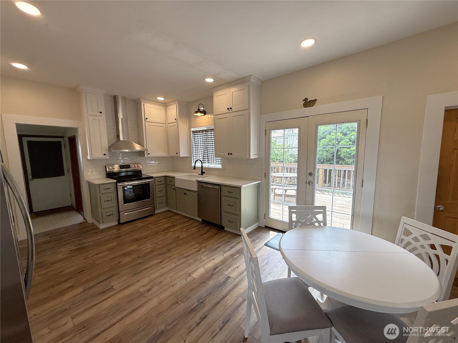 416 East Spring Street Dayton, WA 99328 - Photo 6 of 40