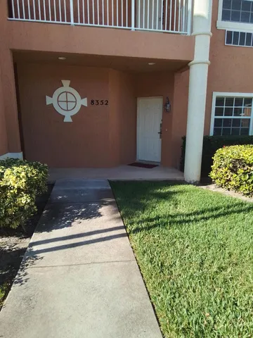 $1,200 | 8352 Mulligan Circle, Unit 1912, Port St. Lucie, FL 34986