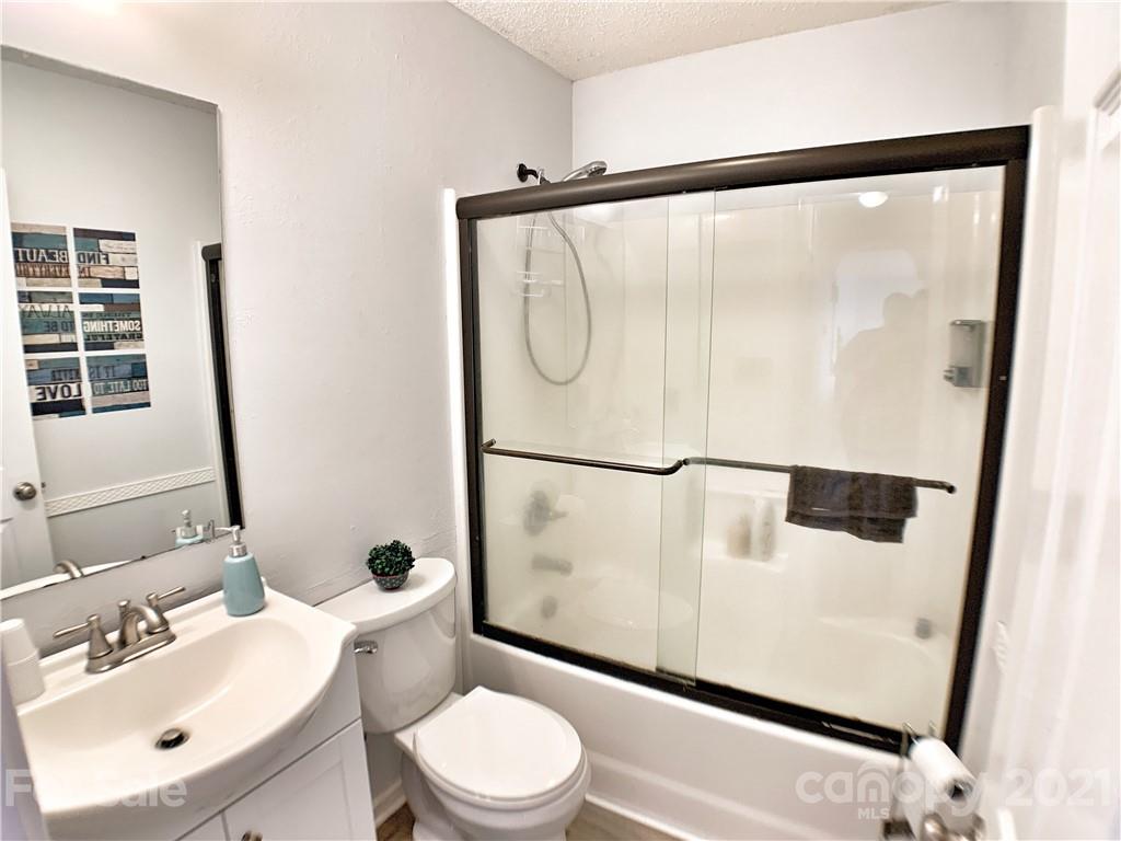 2241 Killian Road Lincolnton, NC 28092 - Photo 17 of 27 Gallery Image 17