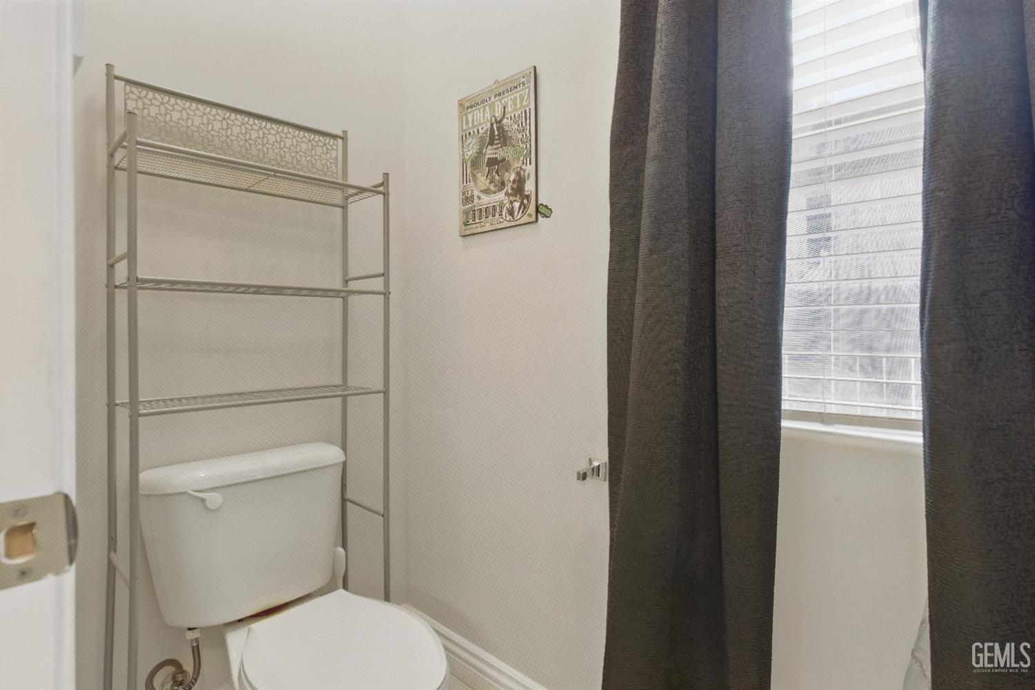 Undisclosed Address Bakersfield, CA 93311 - Photo 26 of 34