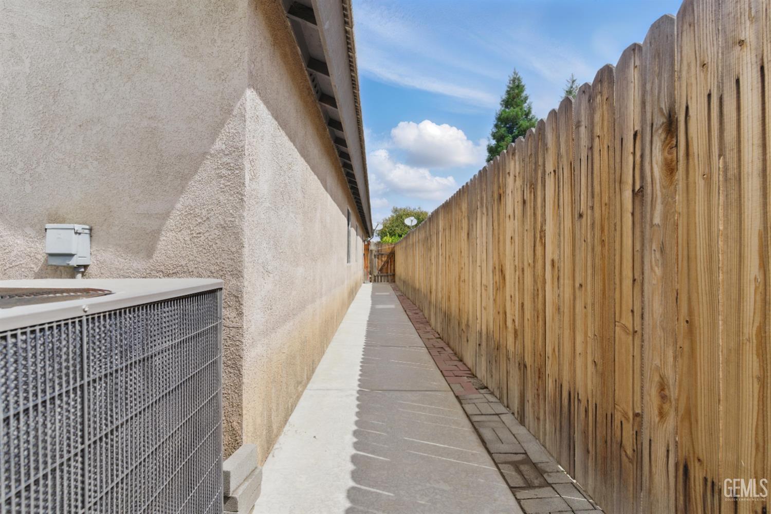 Undisclosed Address Bakersfield, CA 93311 - Photo 33 of 34