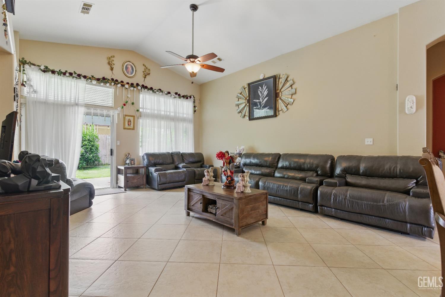 Undisclosed Address Bakersfield, CA 93311 - Photo 7 of 34