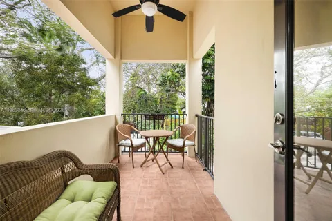 $2,395,000 | 3760 Kumquat Avenue, Coconut Grove, FL 33133