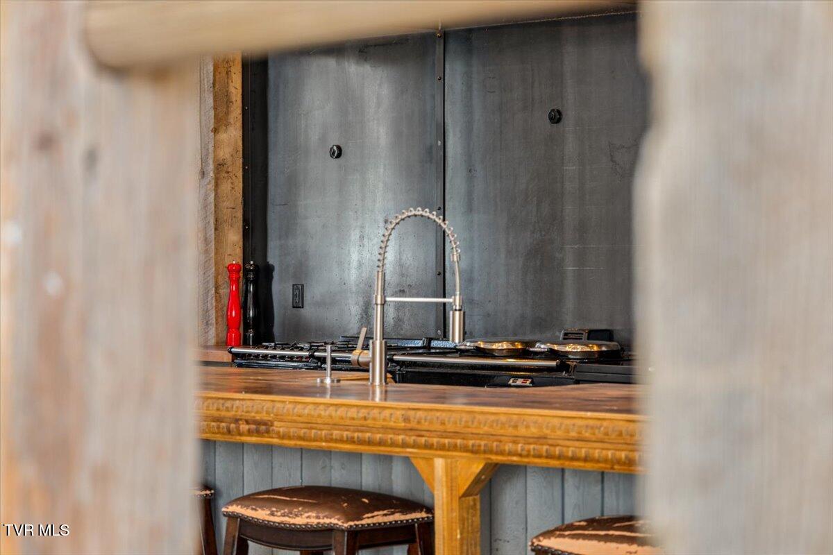 2752 Knob Creek Road Johnson City, TN 37604 - Photo 13 of 145 040-128A3103