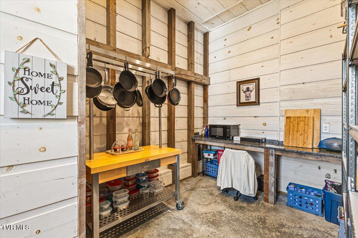 2752 Knob Creek Road Johnson City, TN 37604 - Photo 10 of 145 112-128A3391