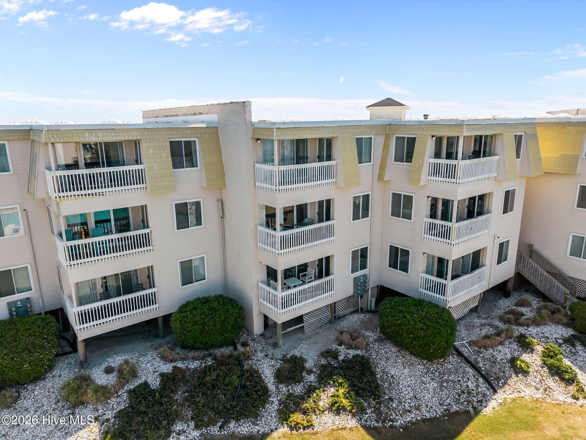 1904 East Fort Macon Road, Unit 280 Atlantic Beach, NC 28512 - Photo 33 of 37 Courtyard View