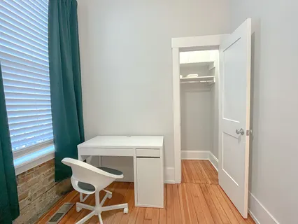 $3,195 | 3765 North Kenmore Avenue, Unit 1E, Chicago, IL 60613