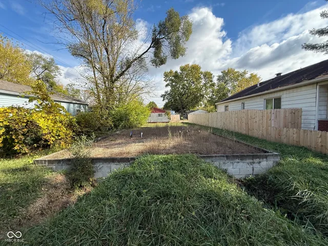 $50,000 | 1727 North Gladstone Avenue, Indianapolis, IN 46218