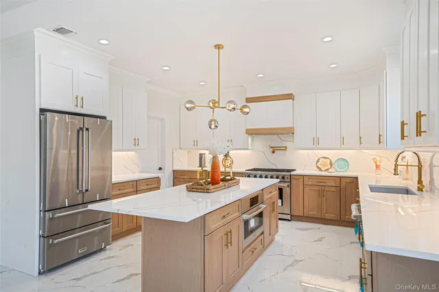 $1,899,000 | 957 Dana Avenue, Valley Stream, NY 11580