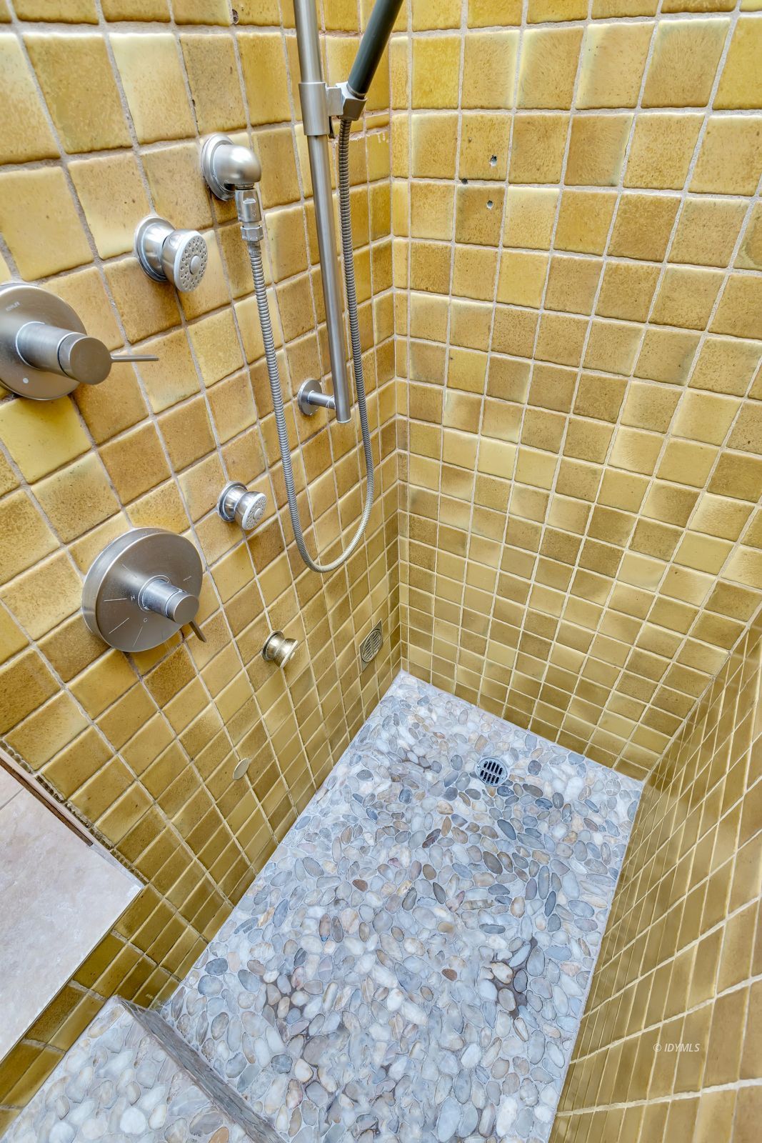 25281 Deer Path Road Idyllwild, CA 92549 - Photo 17 of 37 Untitled