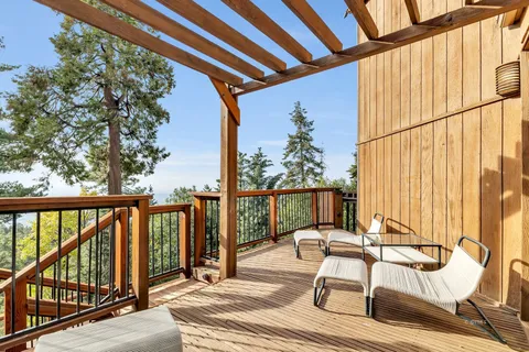 $695,000 | 25281 Deer Path Road, Idyllwild, CA 92549
