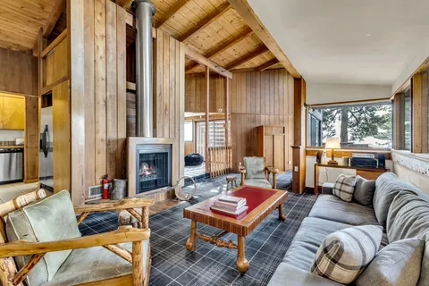 $695,000 | 25281 Deer Path Road, Idyllwild, CA 92549