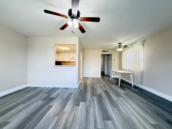 $1,300 | 323 Tuscany Lane, Delray Beach, FL 33446
